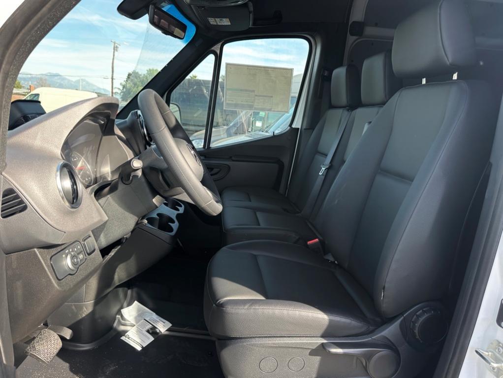 new 2025 Mercedes-Benz Sprinter 3500 car, priced at $76,912
