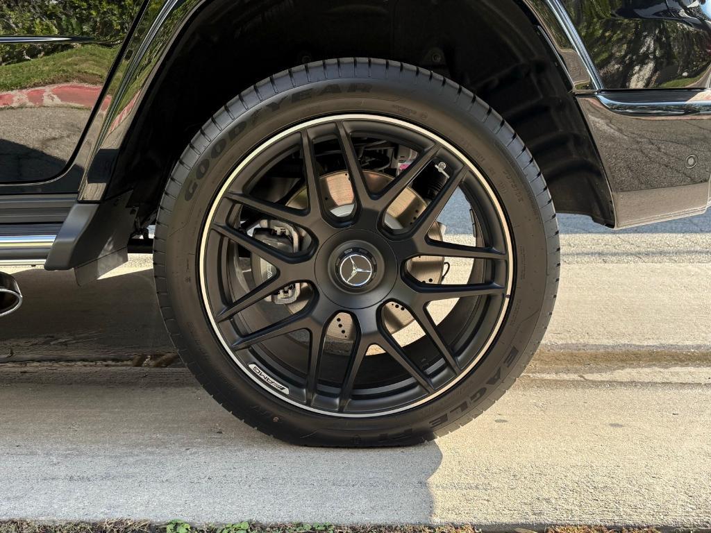 new 2025 Mercedes-Benz AMG G 63 car, priced at $206,235