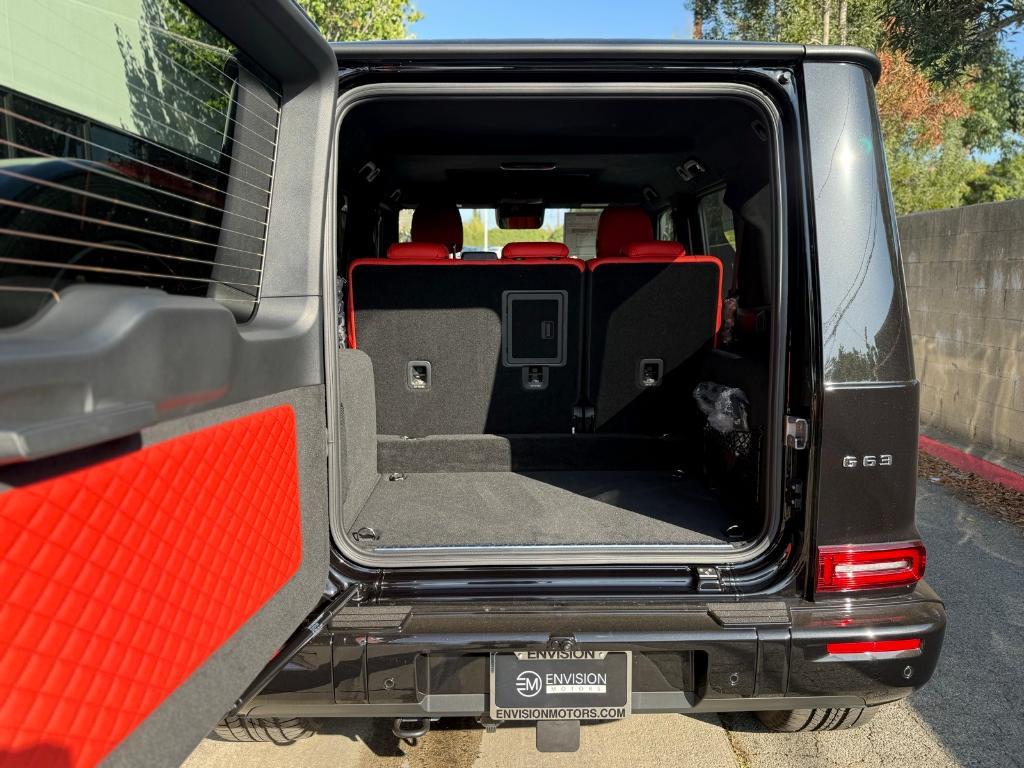 new 2025 Mercedes-Benz AMG G 63 car, priced at $206,235