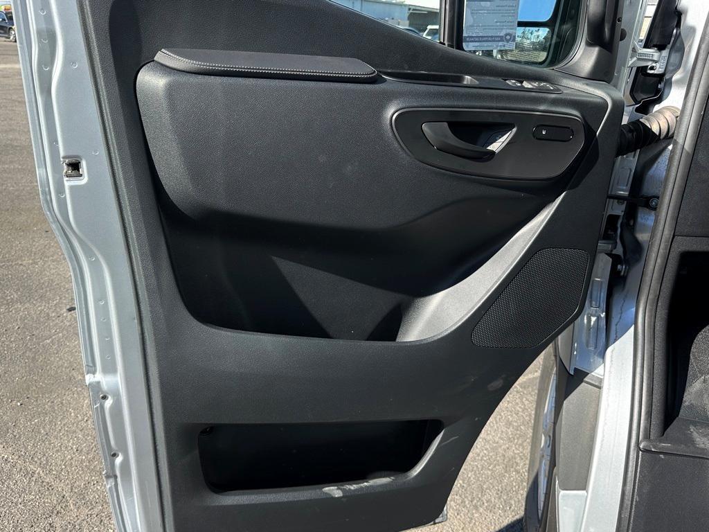 new 2025 Mercedes-Benz Sprinter 2500 car, priced at $80,198