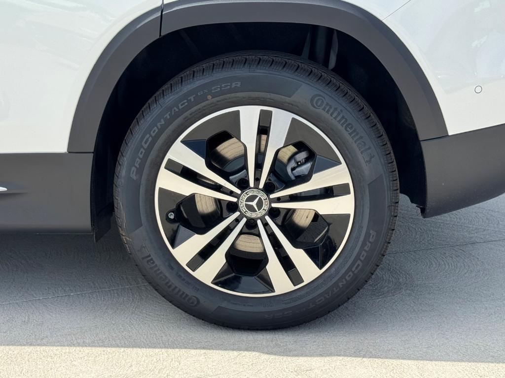 new 2026 Mercedes-Benz GLB 250 car, priced at $49,990