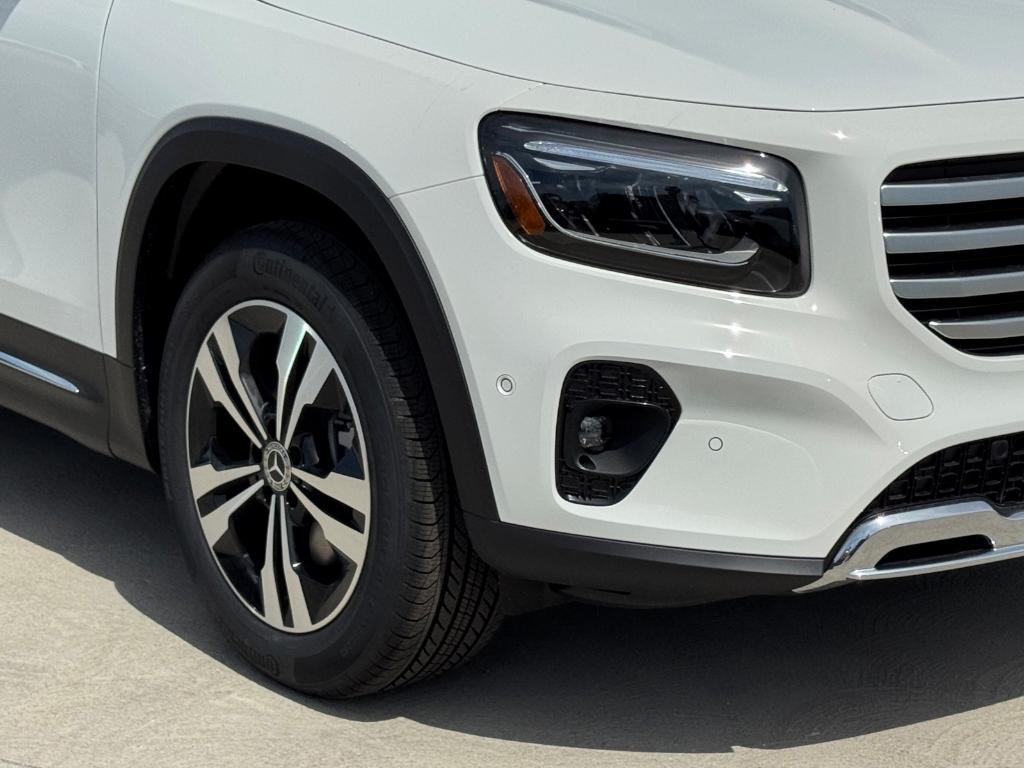new 2026 Mercedes-Benz GLB 250 car, priced at $49,990