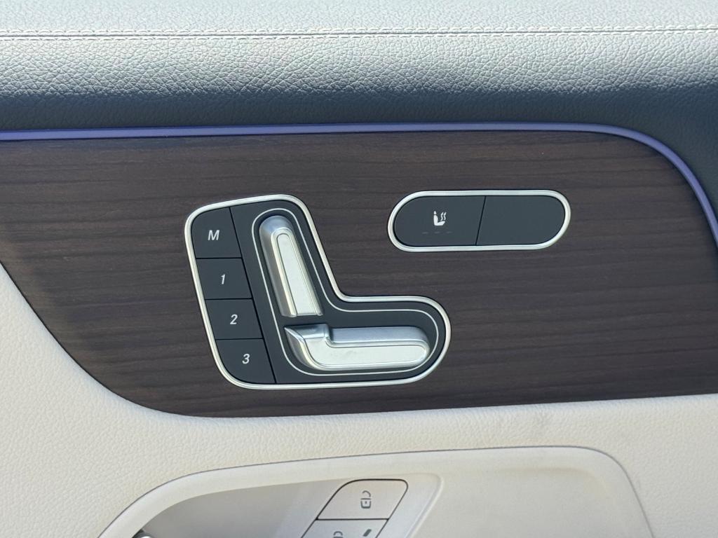 new 2026 Mercedes-Benz GLB 250 car, priced at $49,990