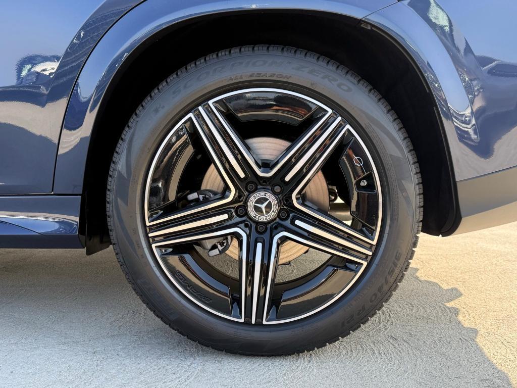 new 2026 Mercedes-Benz GLE 450 car, priced at $83,105