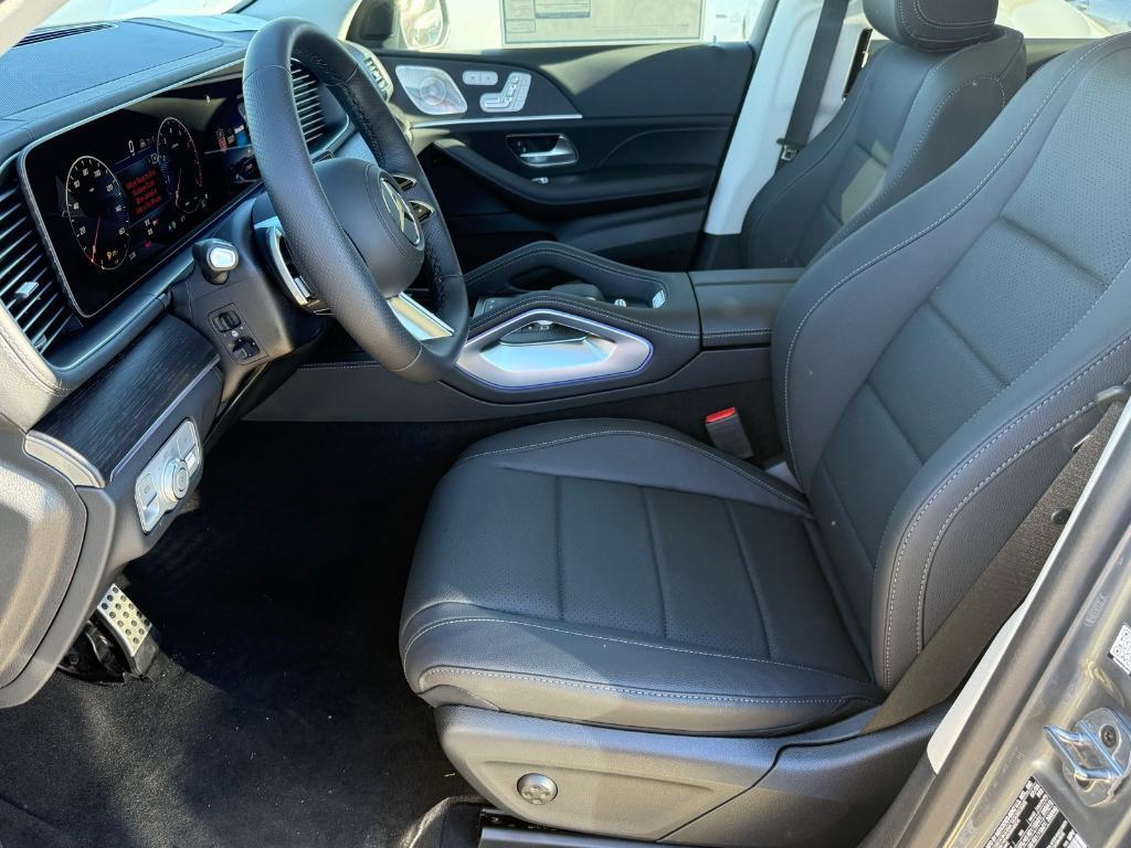 new 2026 Mercedes-Benz GLS 450 car, priced at $96,865