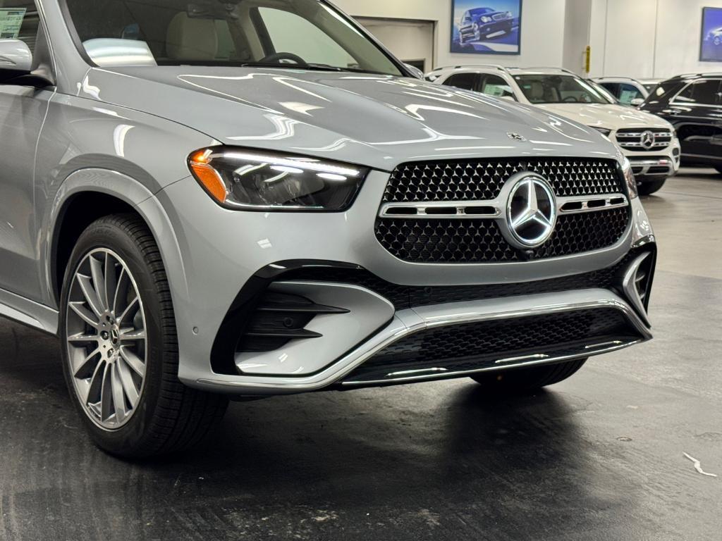 new 2025 Mercedes-Benz GLE 350 car, priced at $72,240