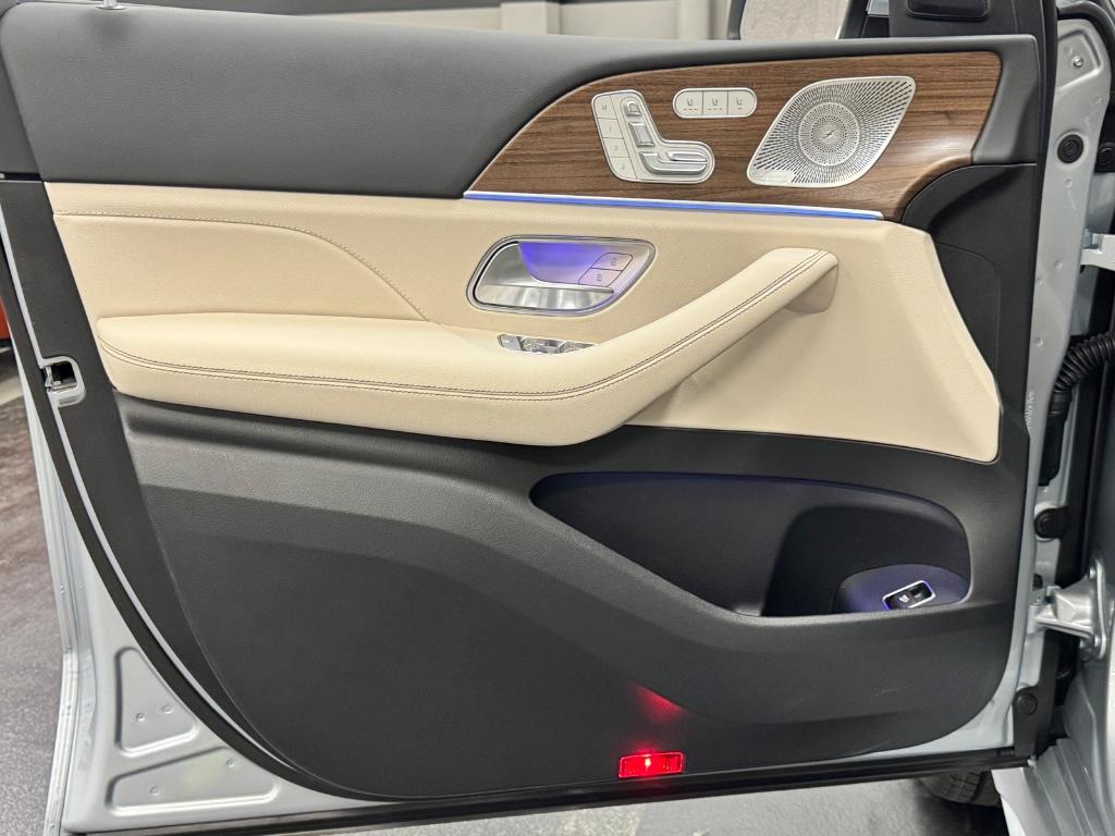 new 2025 Mercedes-Benz GLE 350 car, priced at $72,240