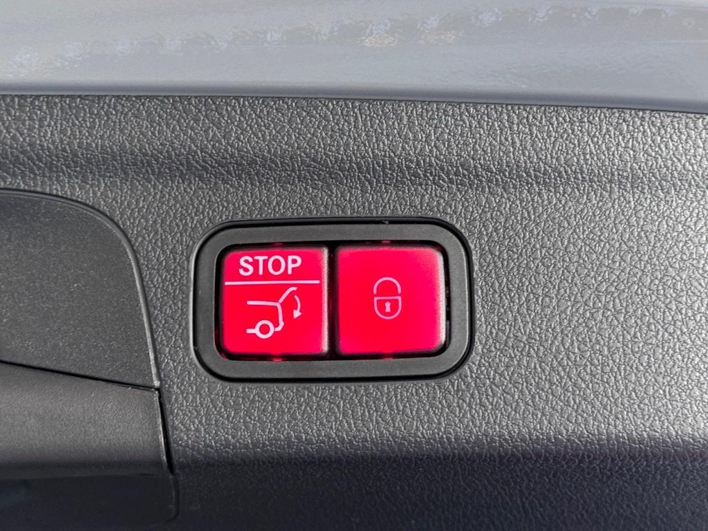 new 2025 Mercedes-Benz GLE 350 car, priced at $78,630