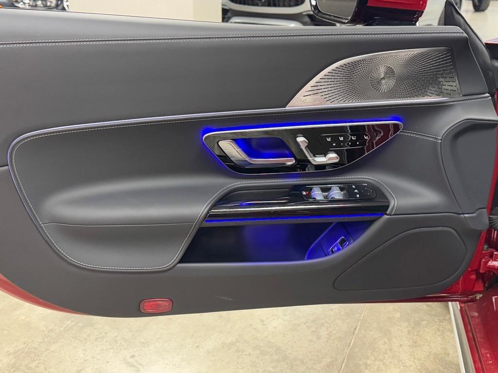 new 2025 Mercedes-Benz AMG SL 43 car, priced at $122,430