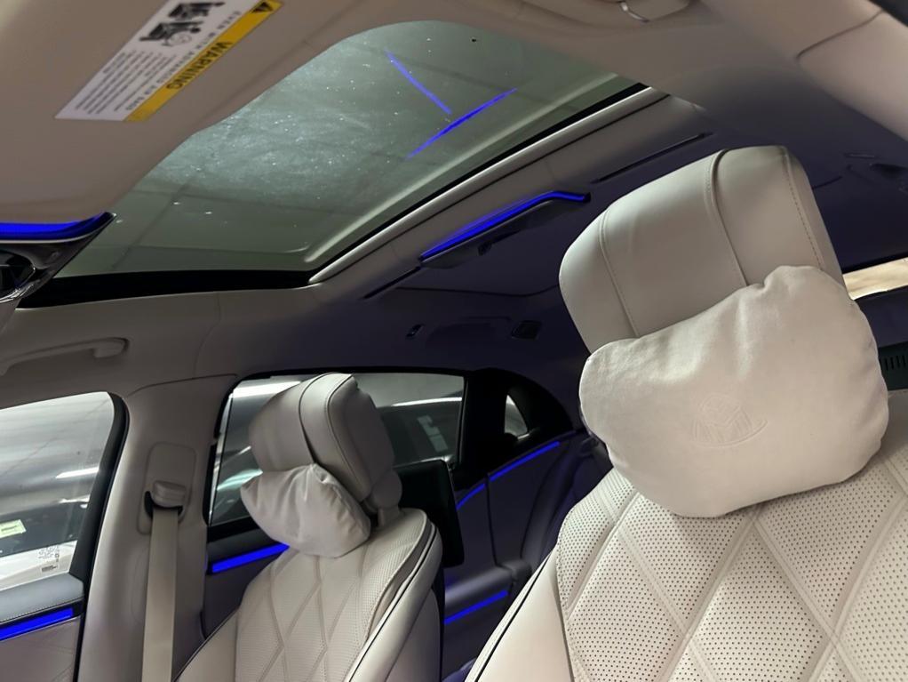 new 2024 Mercedes-Benz Maybach S 680 car, priced at $252,800