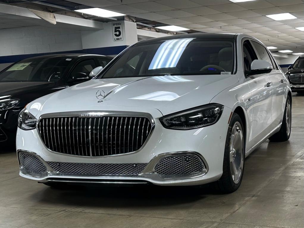 new 2024 Mercedes-Benz Maybach S 680 car, priced at $252,800