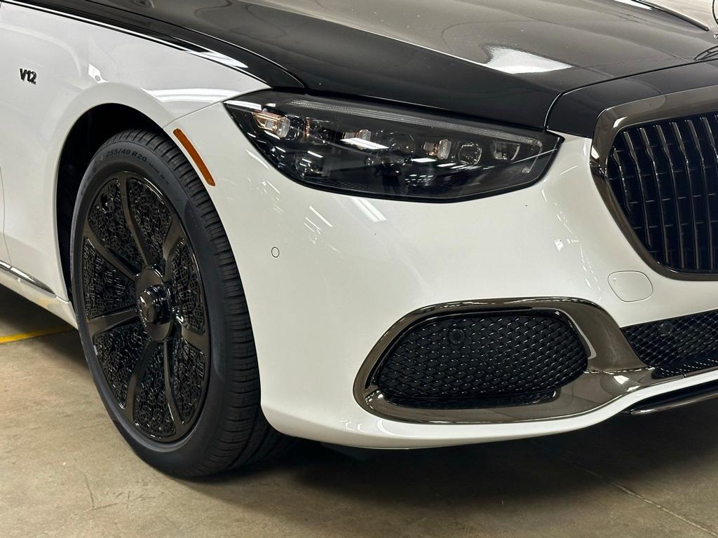 new 2024 Mercedes-Benz Maybach S 680 car, priced at $289,260