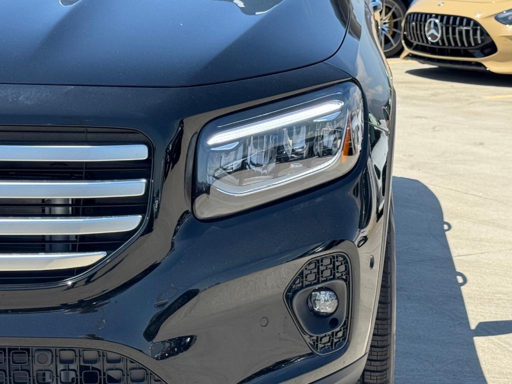 new 2026 Mercedes-Benz GLB 250 car, priced at $49,990
