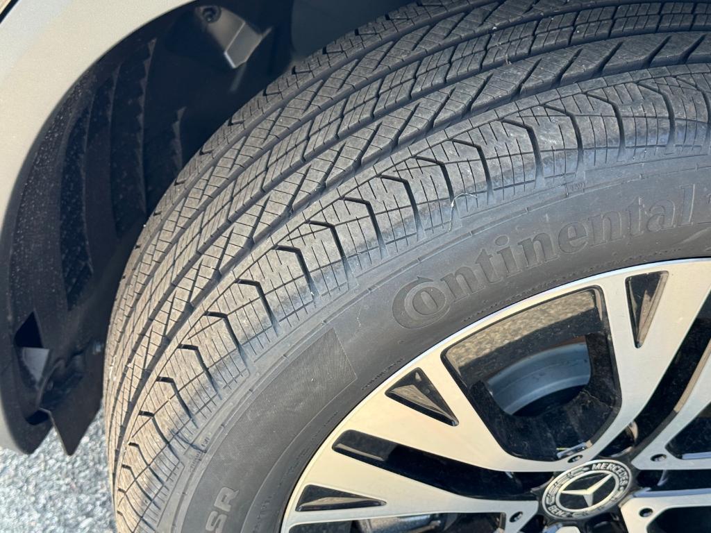 new 2025 Mercedes-Benz GLA 250 car, priced at $46,195