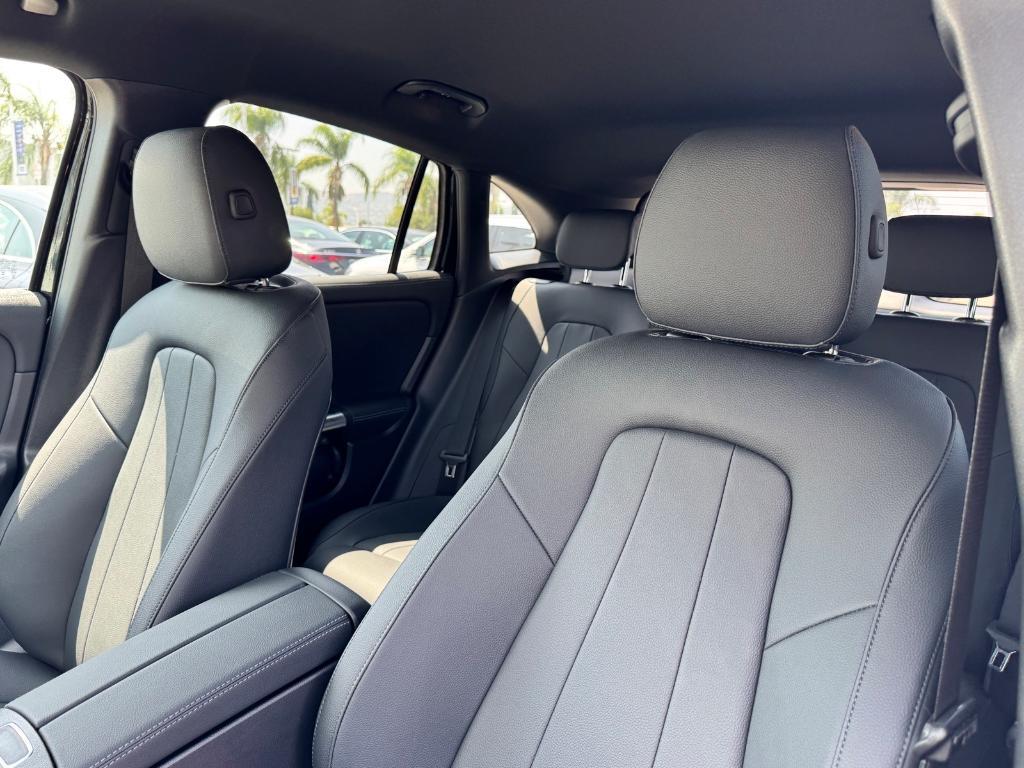 new 2025 Mercedes-Benz GLA 250 car, priced at $46,195