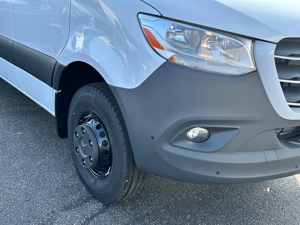 new 2025 Mercedes-Benz Sprinter 3500 car, priced at $76,977