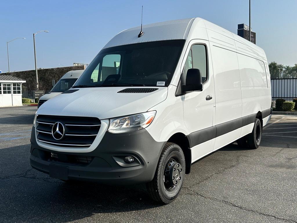 new 2025 Mercedes-Benz Sprinter 3500 car, priced at $76,977