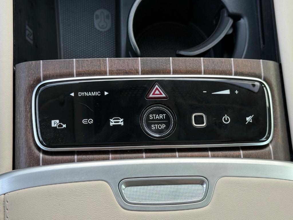 new 2025 Mercedes-Benz Maybach EQS 680 car, priced at $186,000