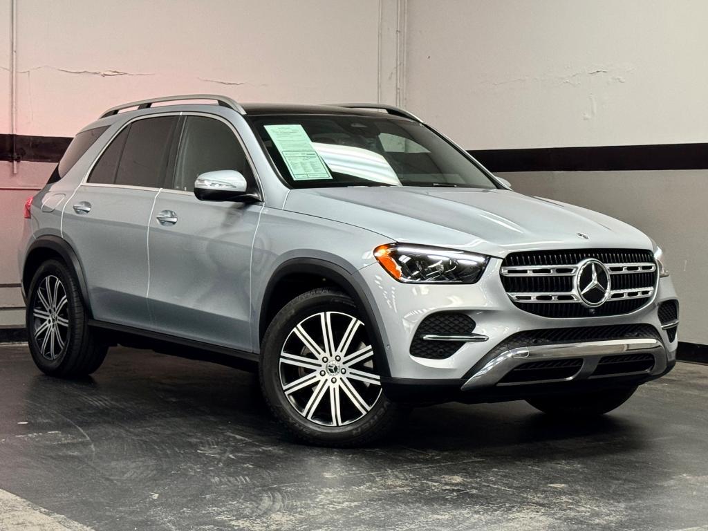 used 2025 Mercedes-Benz GLE 350 car, priced at $59,999