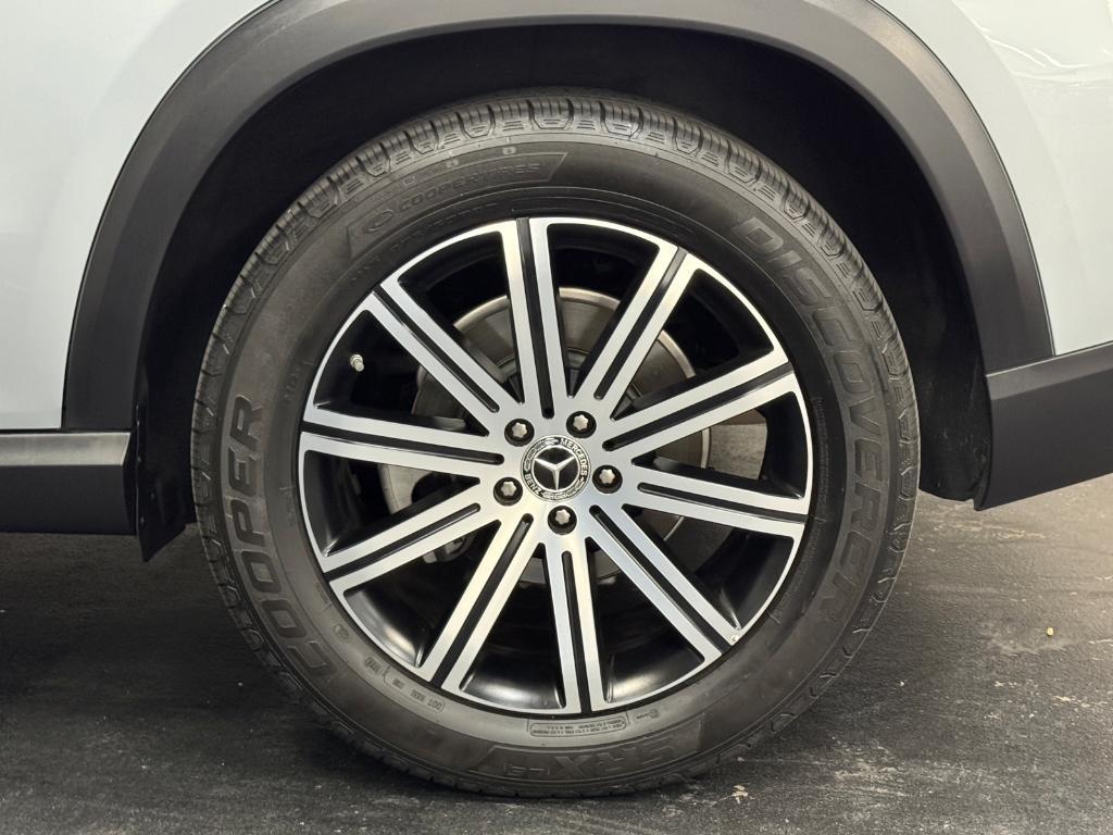 used 2025 Mercedes-Benz GLE 350 car, priced at $59,999