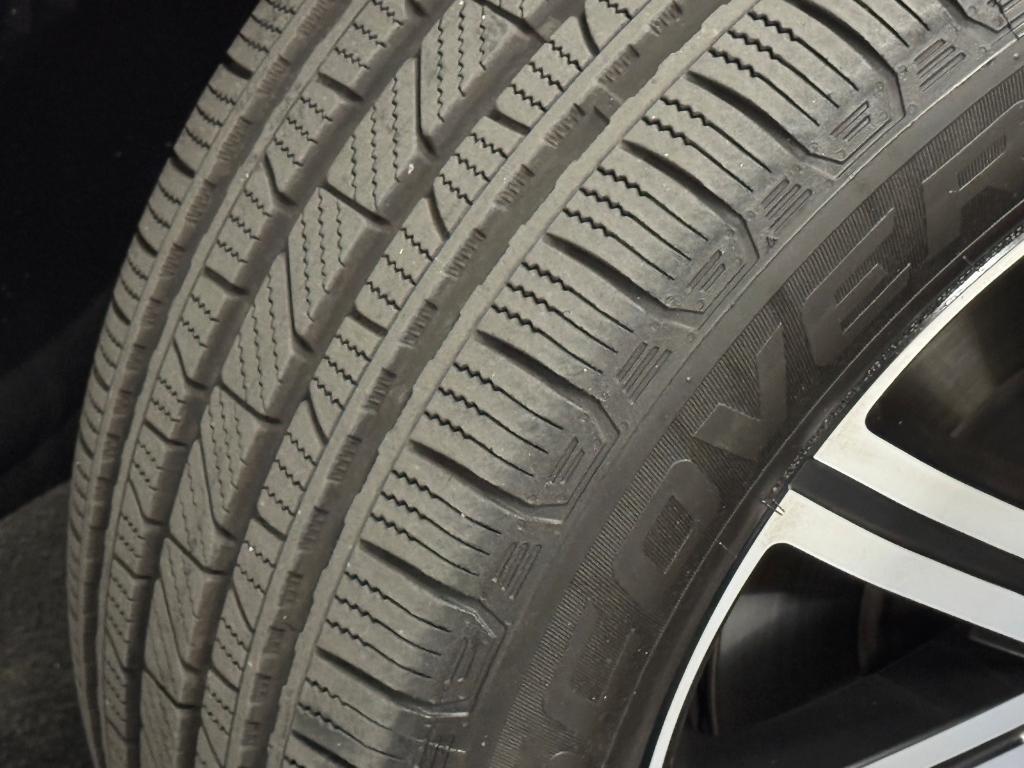 used 2025 Mercedes-Benz GLE 350 car, priced at $59,999