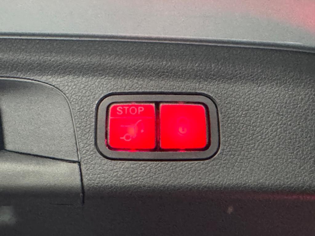 used 2025 Mercedes-Benz GLE 350 car, priced at $59,999