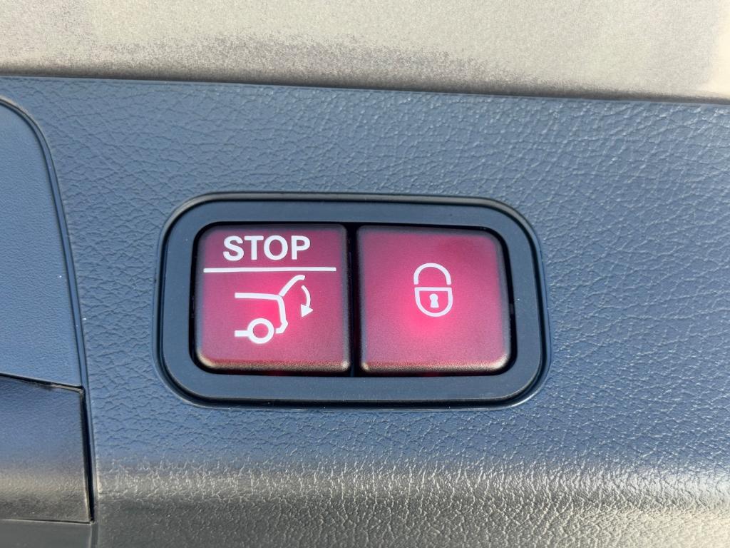 new 2026 Mercedes-Benz GLB 250 car, priced at $50,740