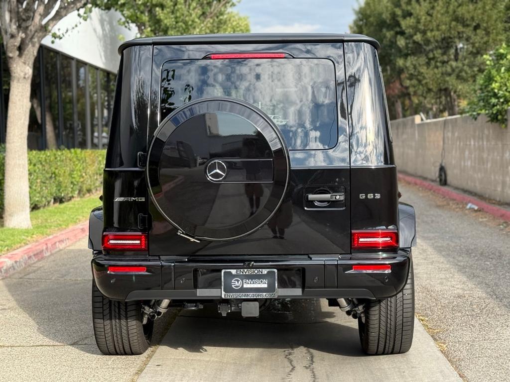 new 2025 Mercedes-Benz AMG G 63 car, priced at $212,165