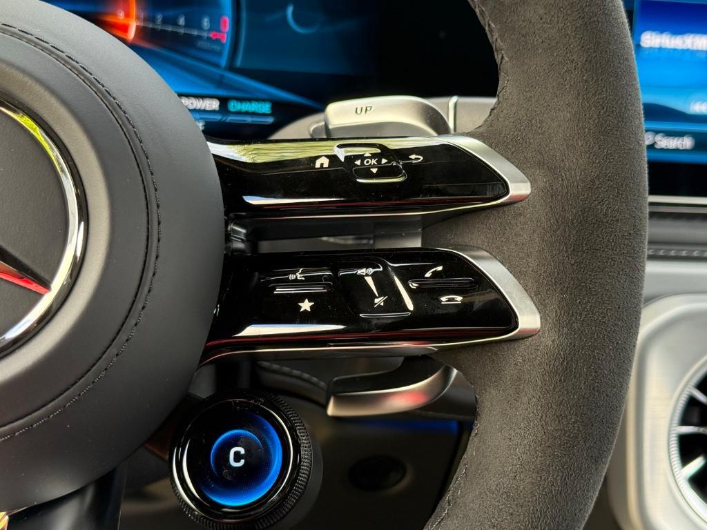 new 2025 Mercedes-Benz AMG G 63 car, priced at $212,165