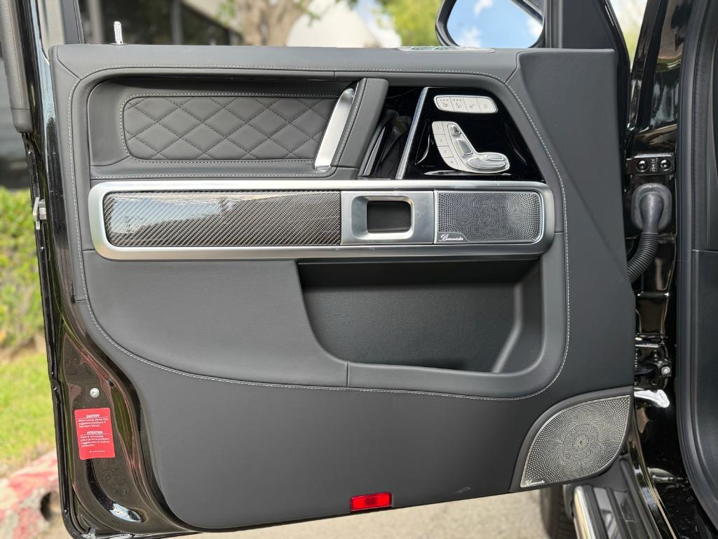 new 2025 Mercedes-Benz AMG G 63 car, priced at $212,165