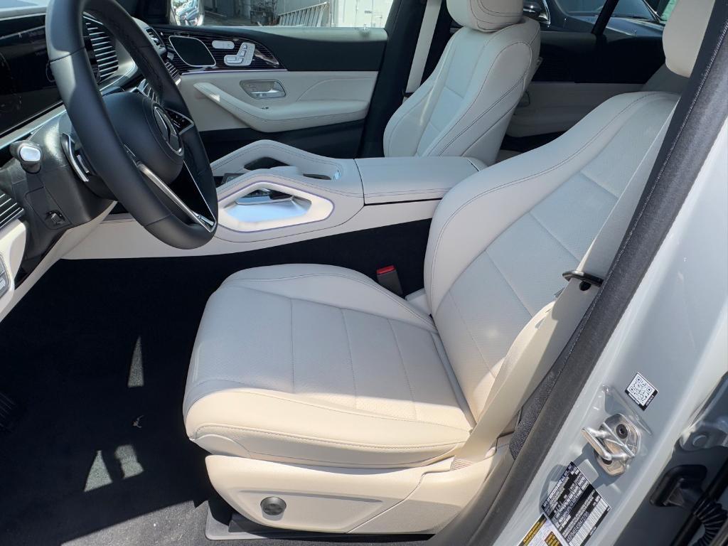 new 2025 Mercedes-Benz GLE 350 car, priced at $70,545