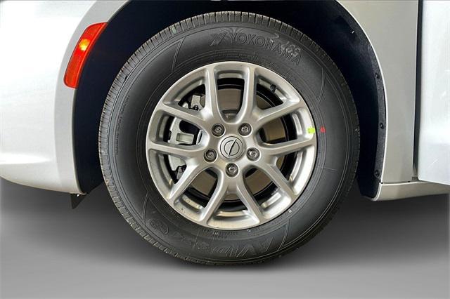 new 2026 Chrysler Pacifica car, priced at $39,745