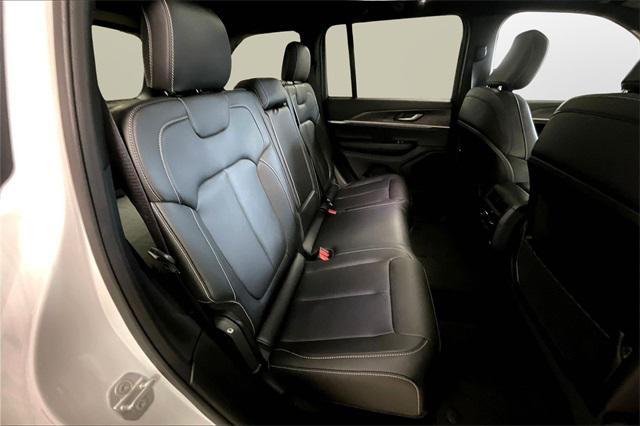 new 2025 Jeep Grand Cherokee car, priced at $52,140