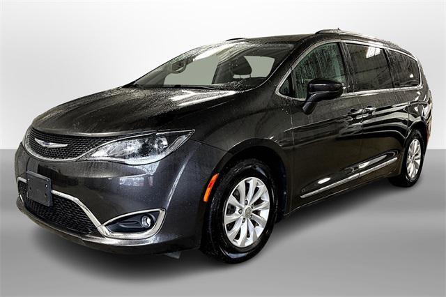 used 2019 Chrysler Pacifica car, priced at $14,800