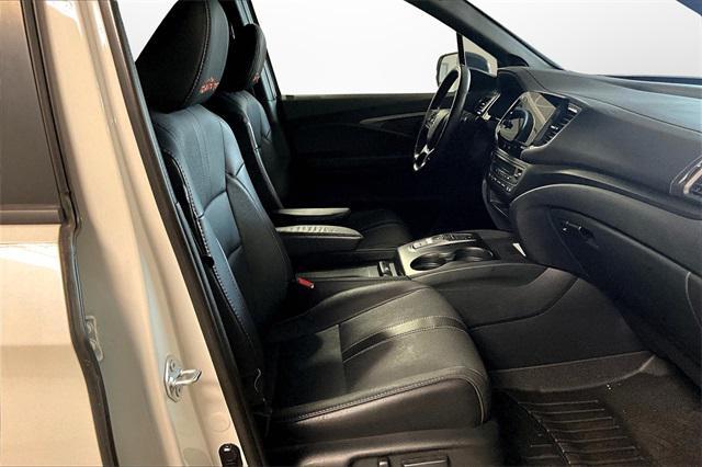 used 2022 Honda Pilot car, priced at $25,995