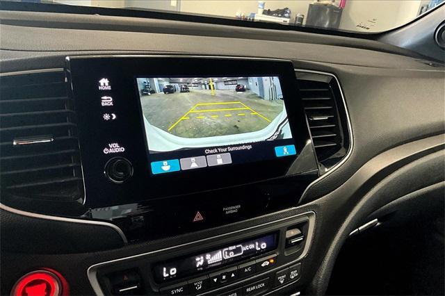 used 2022 Honda Pilot car, priced at $25,995