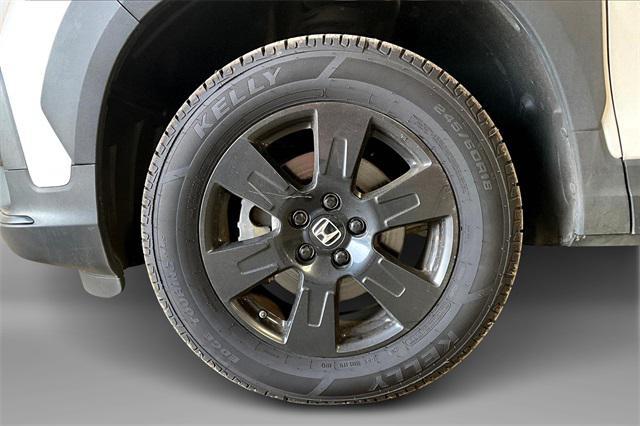 used 2022 Honda Pilot car, priced at $25,995
