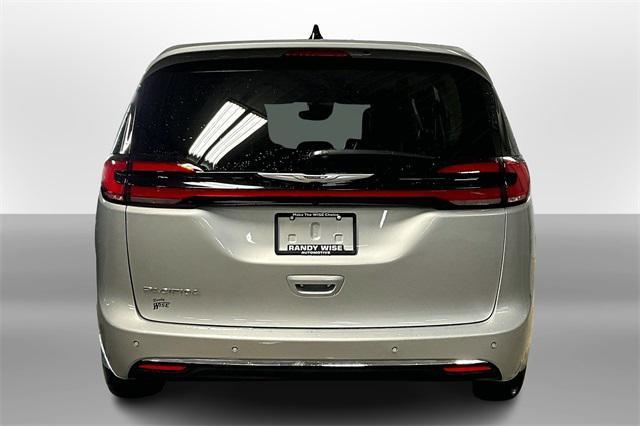 used 2024 Chrysler Pacifica car, priced at $34,900