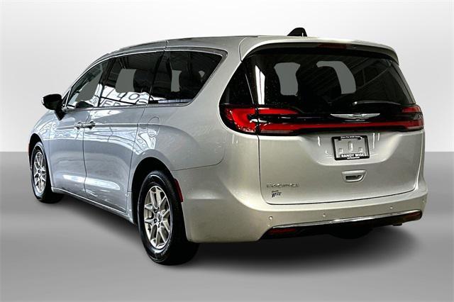 used 2024 Chrysler Pacifica car, priced at $34,900