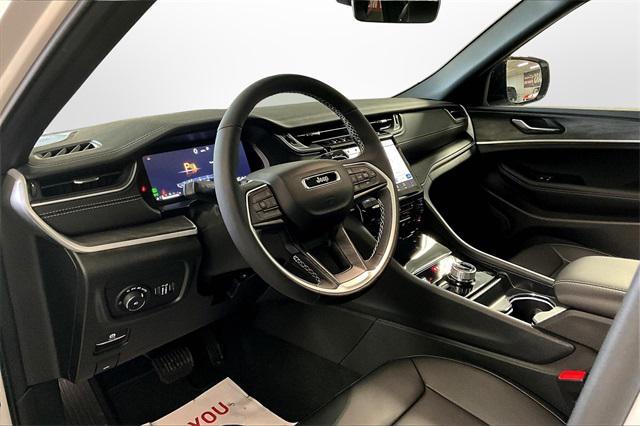 new 2025 Jeep Grand Cherokee car, priced at $43,063