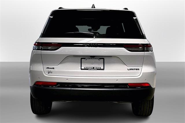 new 2025 Jeep Grand Cherokee car, priced at $43,063