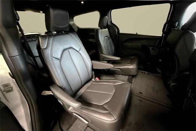 new 2025 Chrysler Pacifica car, priced at $45,725