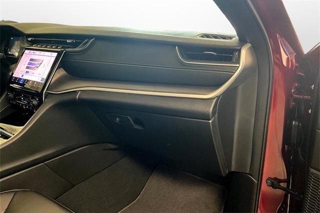 new 2025 Jeep Grand Cherokee car, priced at $50,010