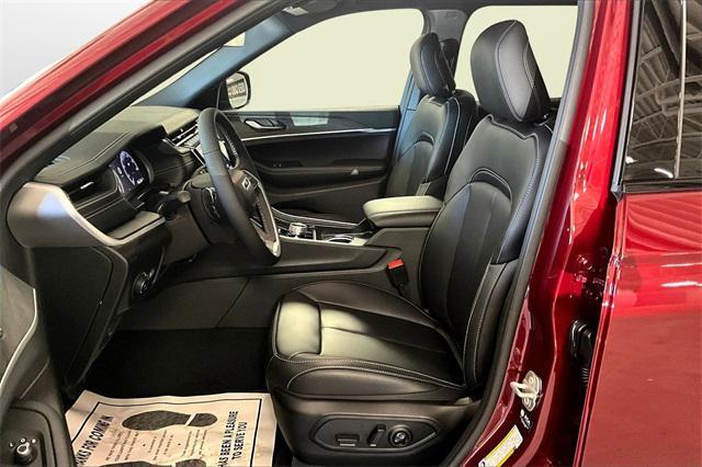 new 2025 Jeep Grand Cherokee L car, priced at $48,821