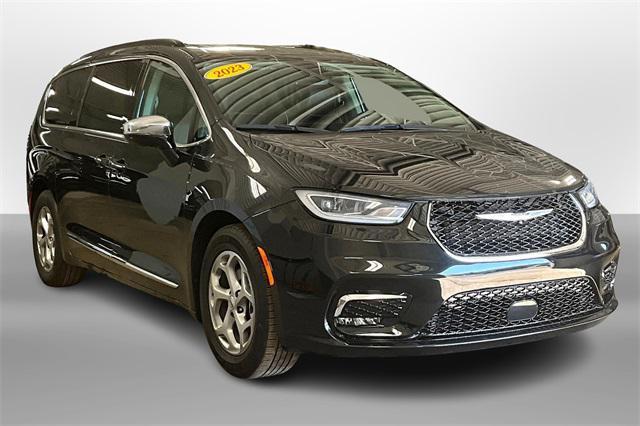 used 2023 Chrysler Pacifica car, priced at $31,000