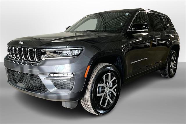 new 2025 Jeep Grand Cherokee car, priced at $44,505