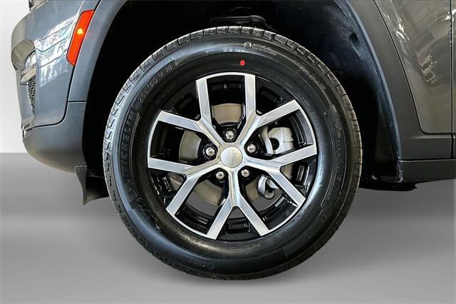 new 2025 Jeep Grand Cherokee car, priced at $44,505