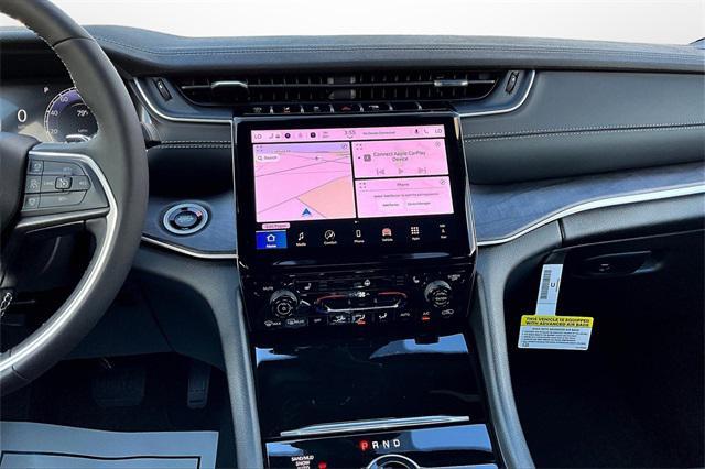 new 2025 Jeep Grand Cherokee car, priced at $41,536
