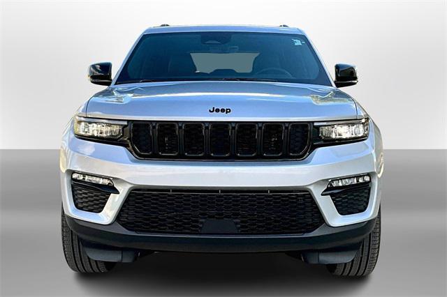 new 2025 Jeep Grand Cherokee car, priced at $41,536