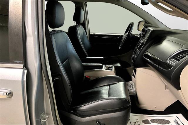used 2014 Chrysler Town & Country car, priced at $8,489